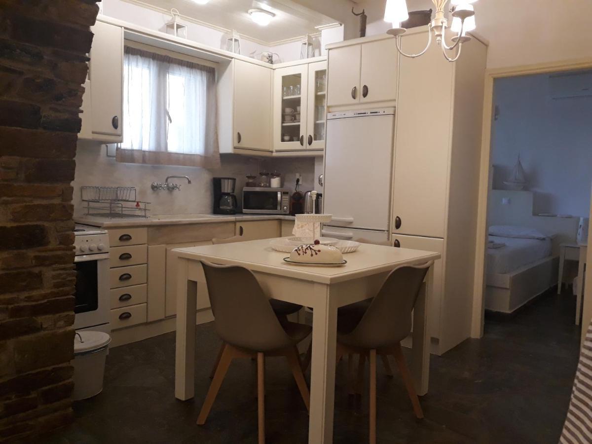 Romanos Summer House Villa Agios Romanos ภายนอก รูปภาพ