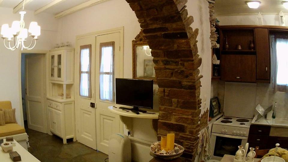 Romanos Summer House Villa Agios Romanos ภายนอก รูปภาพ